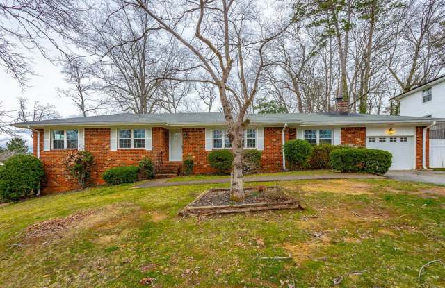 3 Bedroom Home in East Brainerd | Fenced Backyard & Attached Garage Gallery 1