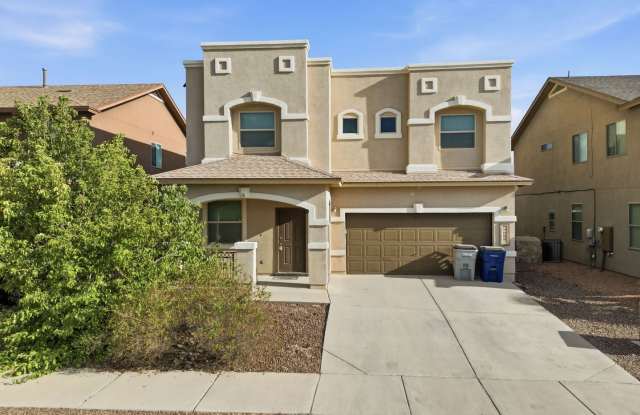 Beautiful Park-Front Rental | Spacious Living & Exceptional Backyard! Gallery 1