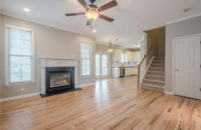 720 Gardenside Circle SE Gallery 2