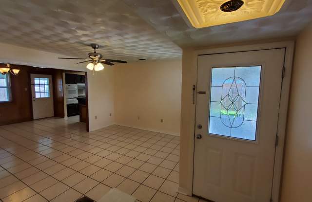 1408 Vegas Drive Gallery 3