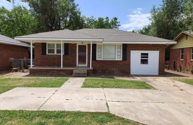 2340 W Britton Rd - 2340 West Britton Road, The Village, OK 73120