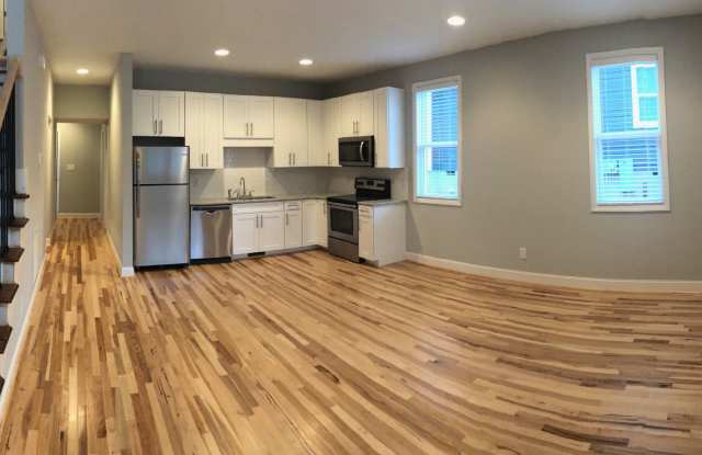 206-208 Greene Street Gallery 1