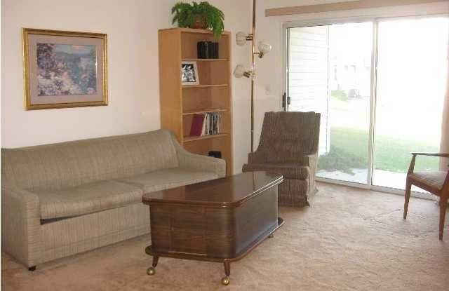 425 Bayberry Court Gallery 2