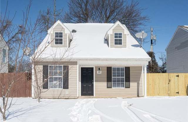 3 Bedroom 2 Bathroom in Rogers! - 2407 West Ash Street, Rogers, AR 72758