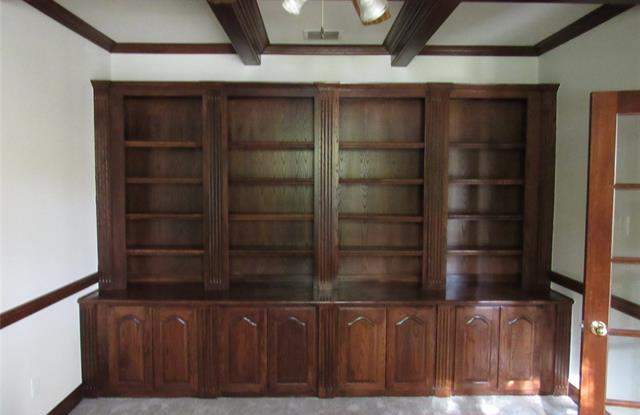 1023 Candlewood Trail Gallery 3