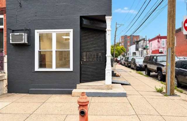 1770-00 N MASCHER Street Gallery 2