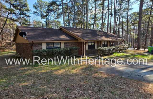 COME SEE THIS FANTASTIC 2 BEDROOM 2 BATH DUPLEX! photos photos