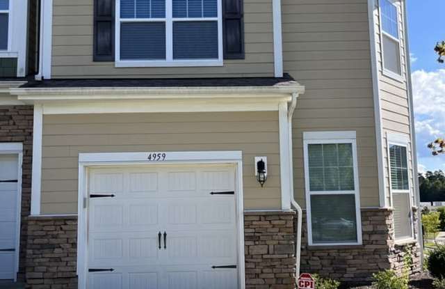 4959 Harris Woods Blvd - 4959 Harris Woods Boulevard, Charlotte, NC 28269