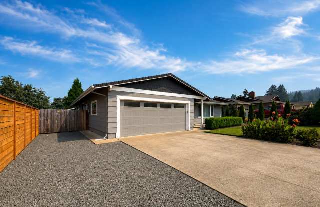 Beatifully Updated Cottage Grove Home photos photos