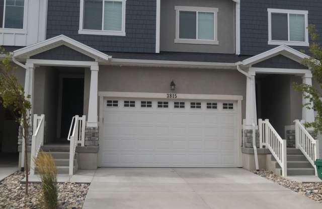 Holiday Move-In Special!! Beautiful townhome in Lehi. - 1/2 OFF First Month's Rent. photos photos