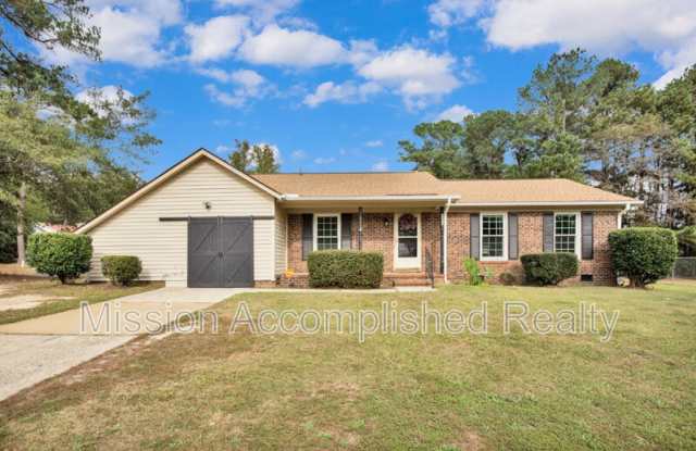 3304 Redfox Rd - 3304 Red Fox Road, Spring Lake, NC 28390