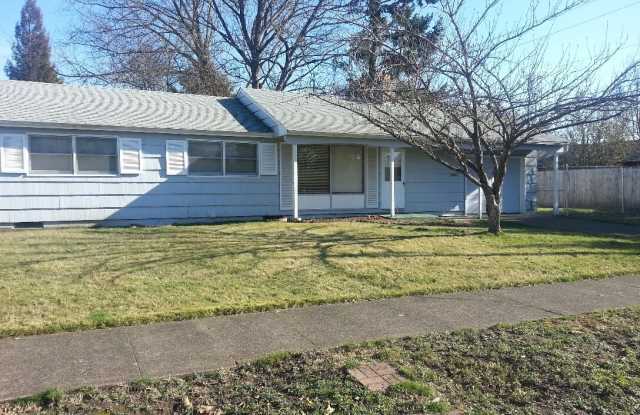 Available Now! 3 bedroom ~ 1.5 Bathroom House Centrally Located in Corvallis photos photos