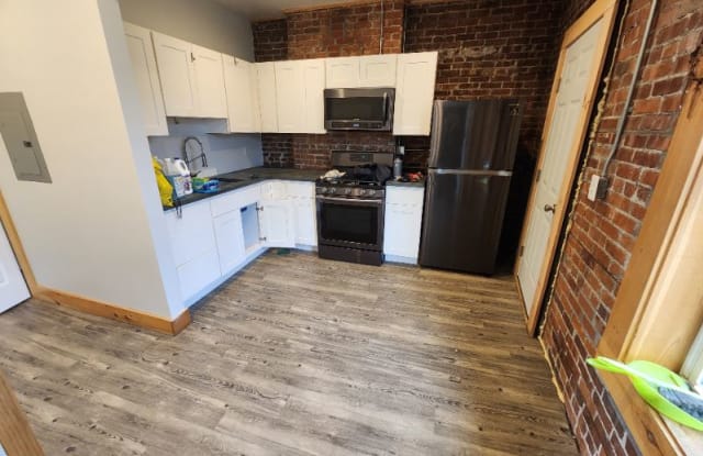 646 River St Fl 3 - 646 River Street, Troy, NY 12180