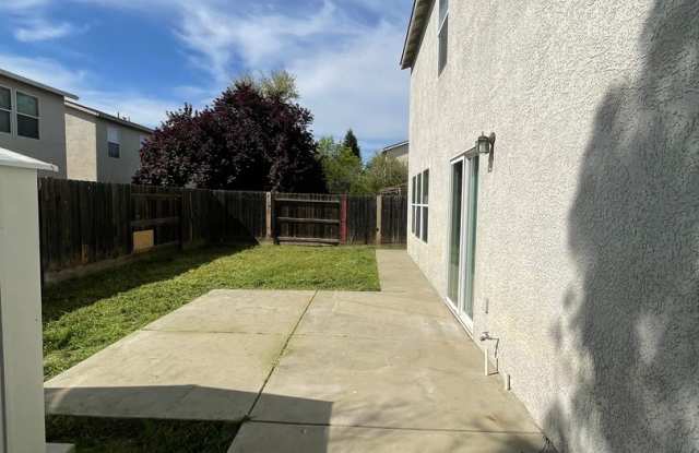 3723 Compass Point, Merced Gallery 3