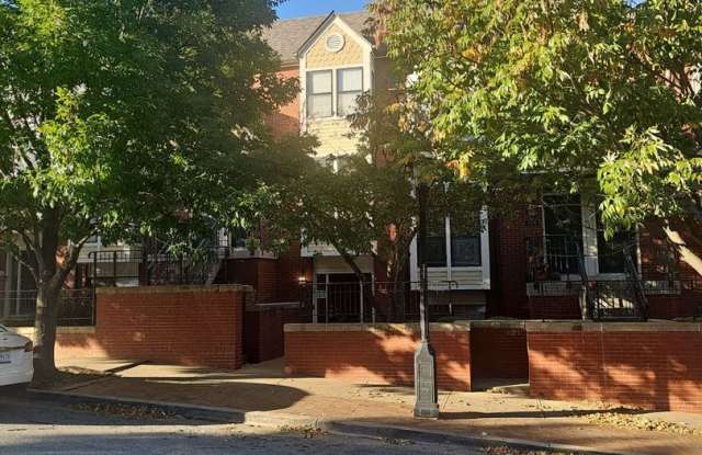 530 W 10th Street photos photos