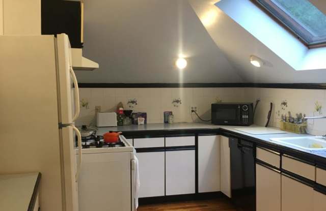 747 Washington St. photos photos