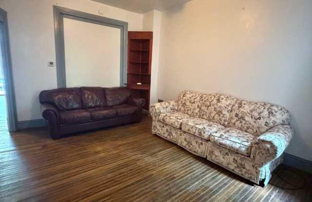 6 Bedroom Townhome Approved Off-Campus Housing for York College photos photos