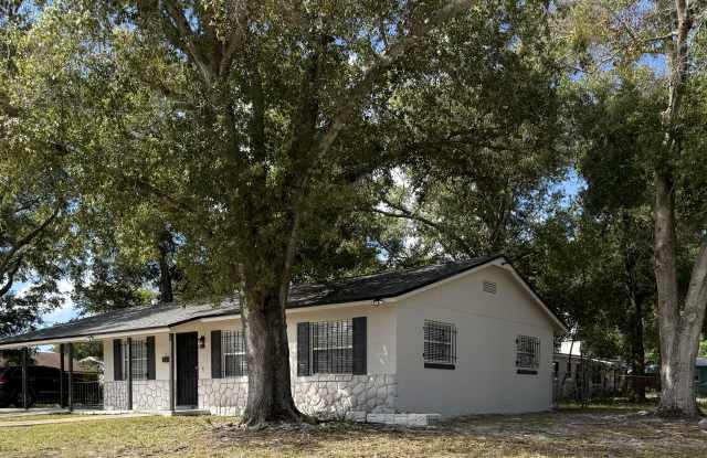 1512 Hernandes Dr Gallery 2