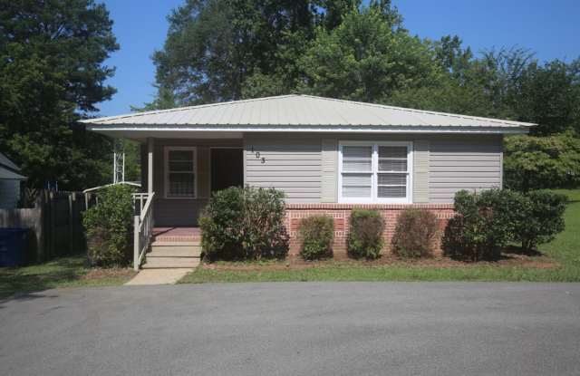 Cozy 2 Bedroom Home! photos photos