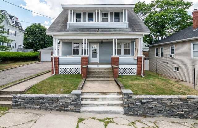 255 Farmington Avenue Gallery 1