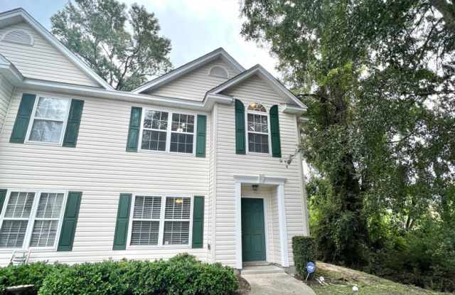 3 Bedroom 2.5 Bathroom End Unit Townhome in Wysteria Place of West Ashley! Gallery 1