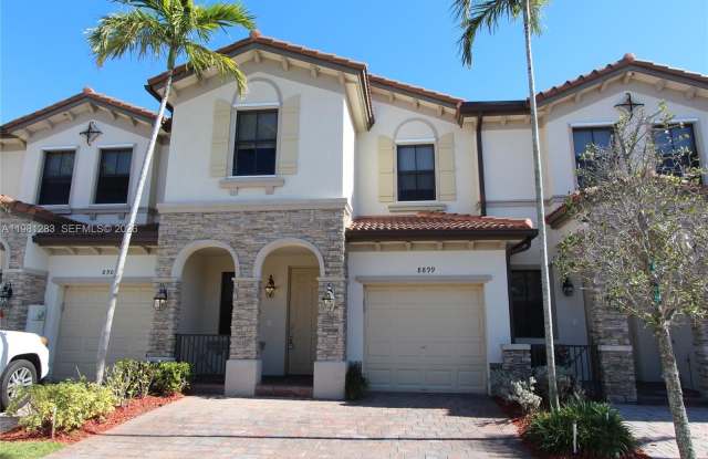 8899 NW 98 AV photos photos 8899 NW 98 AV photos photos