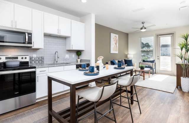 Novo Stockbridge photos photos
