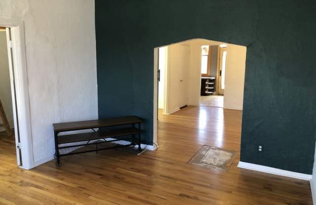 2318 North Ogden Street Gallery 4