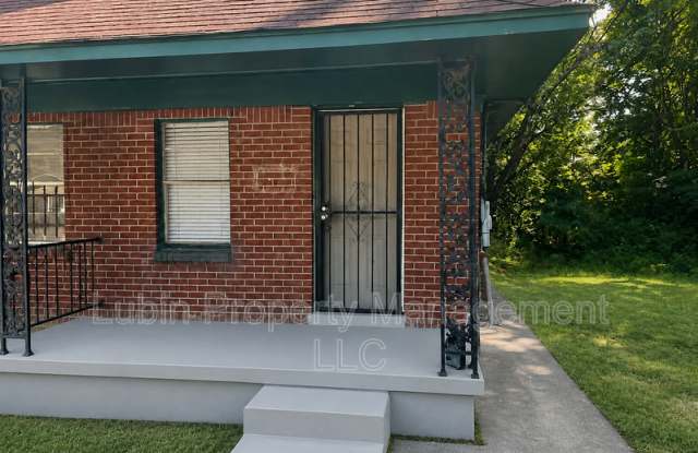 1484 Oaklawn St photos photos