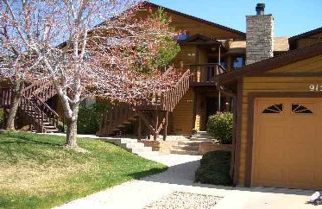 Darling 2 Bed, 2 Bath Top Level Condo with Loft in Broomfield - 9156 West 88th Circle, Westminster, CO 80021