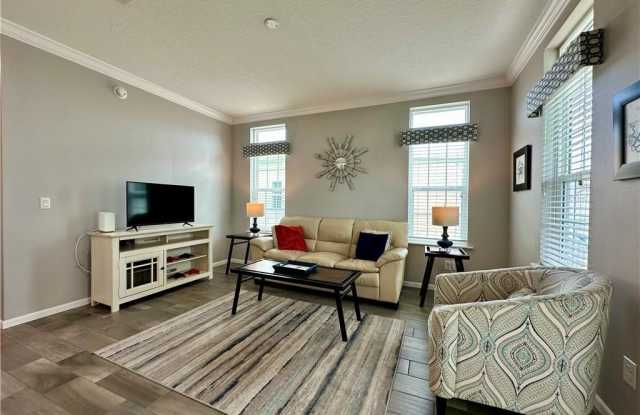 173 NE Portside Drive Gallery 4