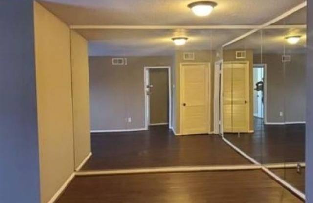842 BEACON PARKWAY Gallery 4