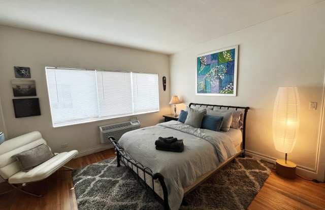 505 74th St - 505 74th Street, Miami Beach, FL 33141