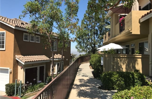 28474 Porsena Way - 28474 Porsena Way, Lake Forest, CA 92679