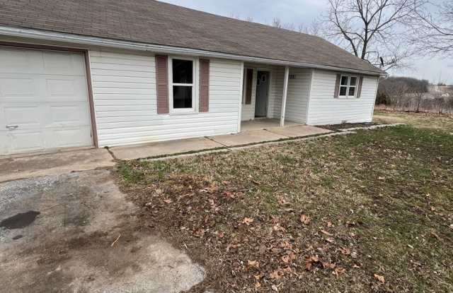 3 bedroom/1 bathroom house - 399 Hayes Street, Fordland, MO 65652 3 bedroom/1 bathroom house - 399 Hayes Street, Fordland, MO 65652