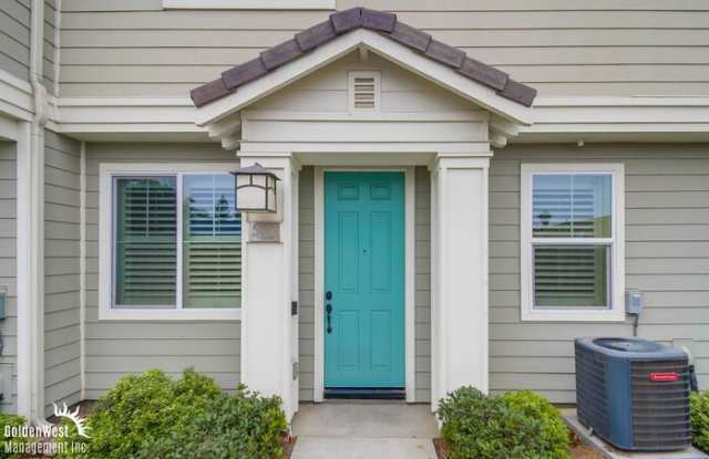 531 Surfbird Lane - 531 Surfbird Lane, Imperial Beach, CA 91932