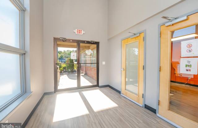 1103 W SHERMAN Avenue unit: 1B - 1103 West Sherman Avenue, Vineland, NJ 08360