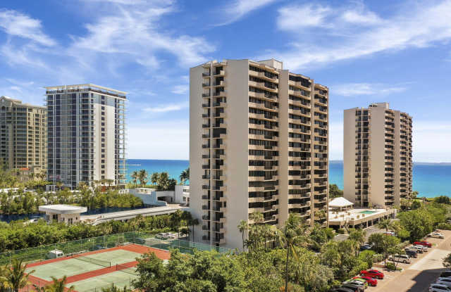 4200 N Ocean Drive photos photos