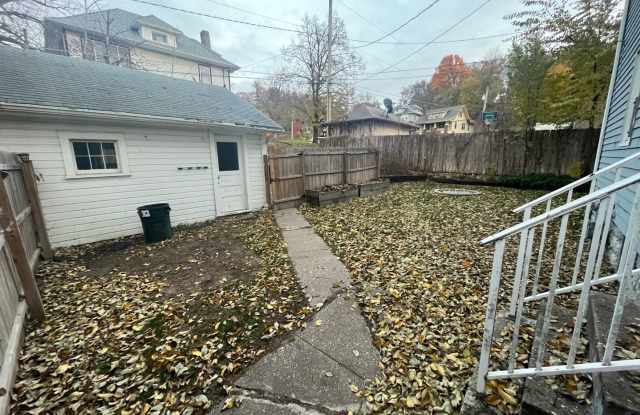 Large 4 Bedroom 1 Bathroom Great Location! - 1323 17th Street, Rock Island, IL 61201