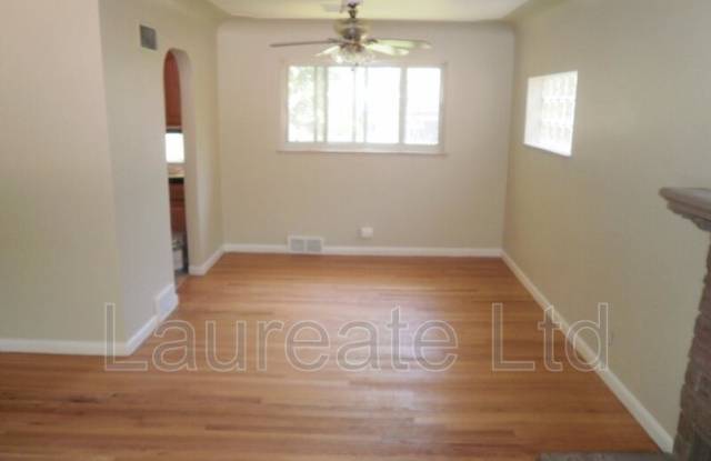2332 Oakland St. Gallery 3