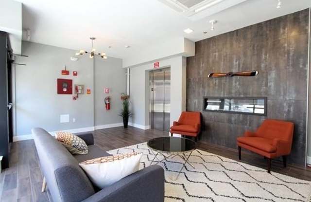Modern 2BR Condo – Jeffries Point / East Boston photos photos