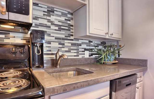 Historic one bedroom Tiny home in Carlisle Gallery 4