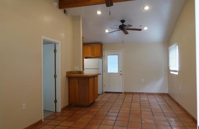 7520 E THOMAS Road Gallery 4