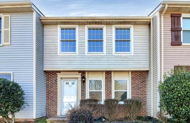 1524 Waybridge Lane - 1 photos photos