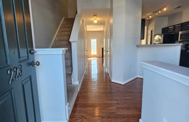 223 Spring Crossing Cir Gallery 2