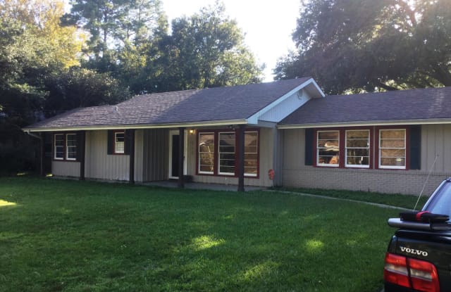 445 Holden Avenue - 445 Holden Avenue, Lafayette, LA 70506