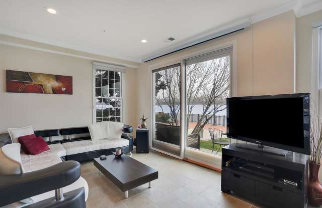 41 LYDIA DR Gallery 2