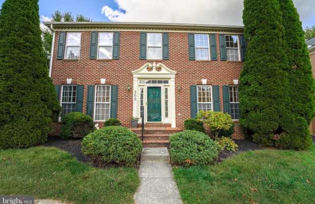303 HIGHLAND RIDGE AVENUE photos photos