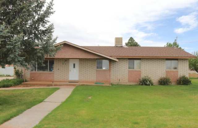 212 South 200 East - 212 South 200 East, Blanding, UT 84511