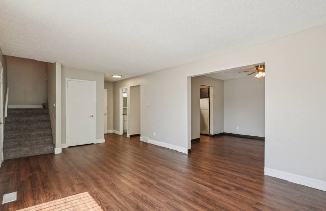 Aspen Townhomes Gallery 4
